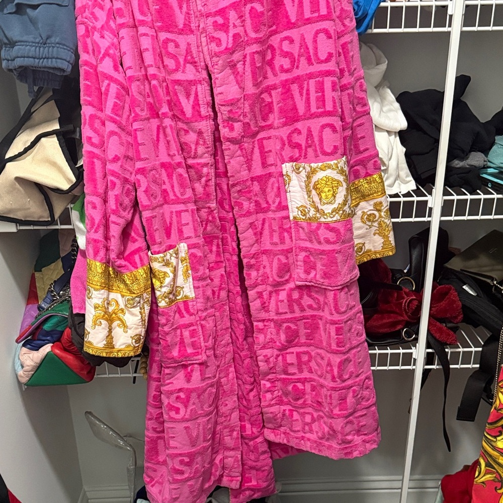 Versace Fuchsia and Gold Patterned Robe - Picture 2 of 6